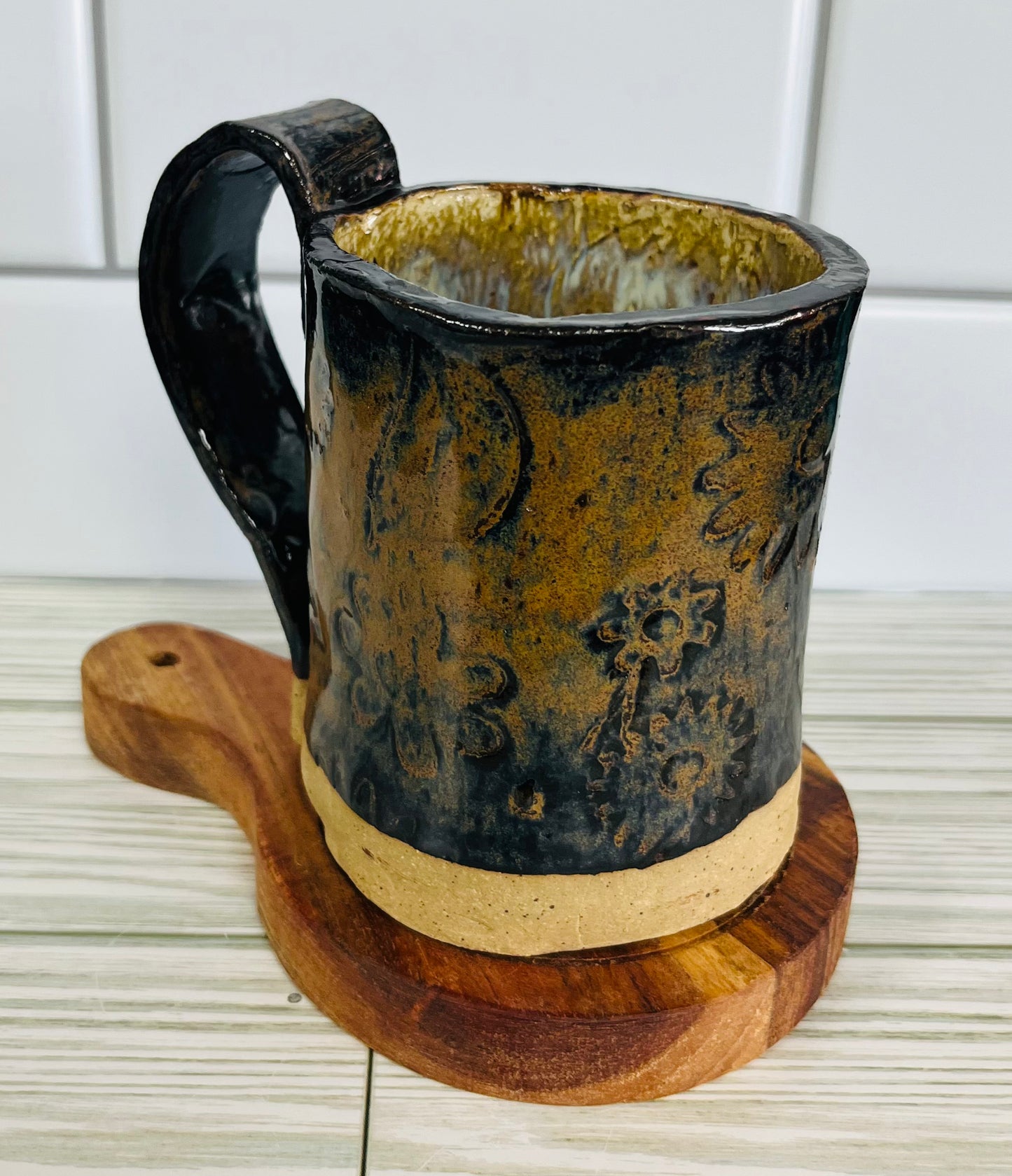 Stoneware Mug Building